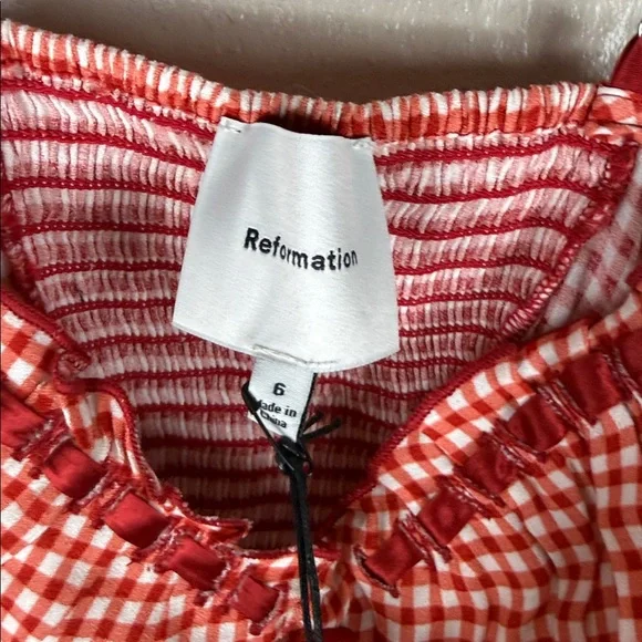 Reformation Andrea Top in Strawberry Check - Picture 5 of 9